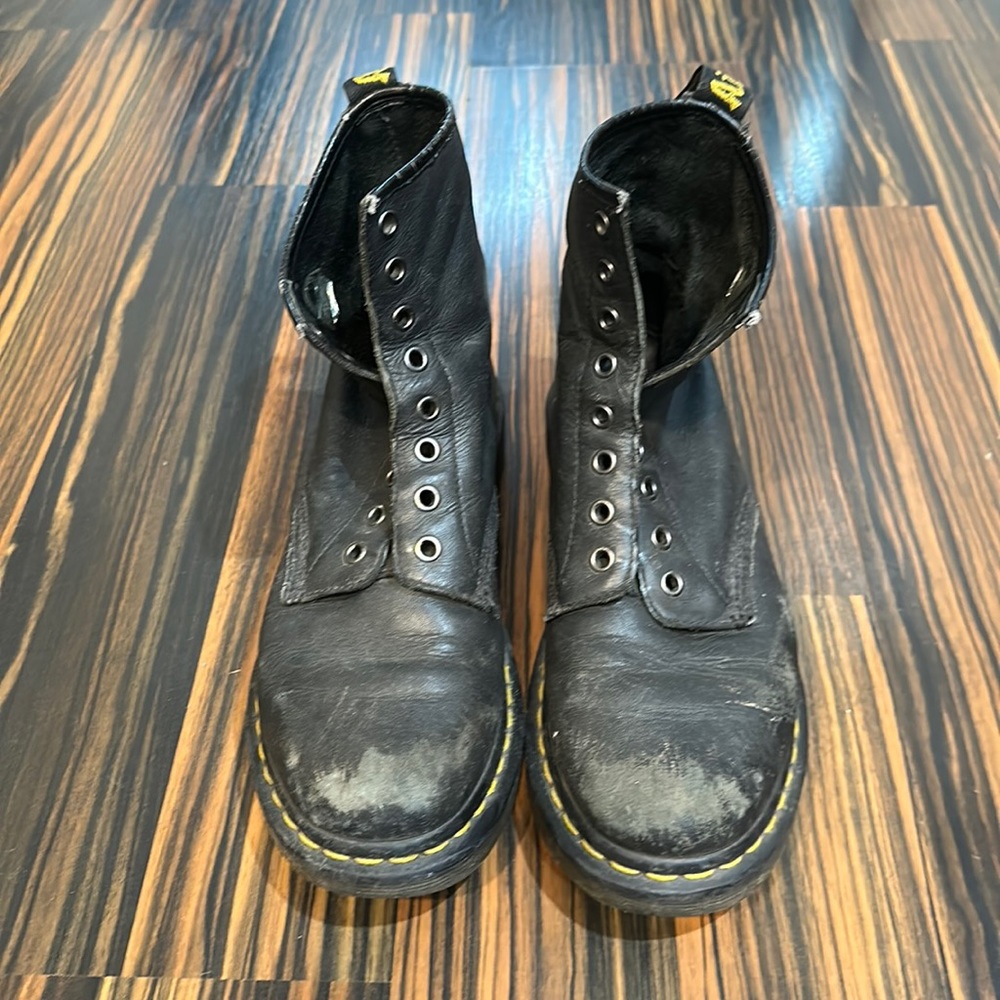 Dr. Martens